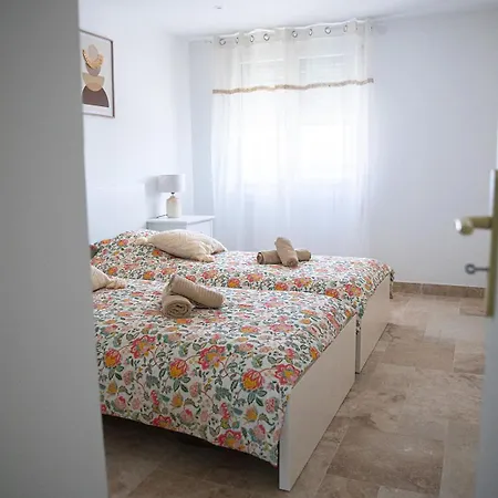 Cocooning 8 Pers Balcon * Ναρμπόν
